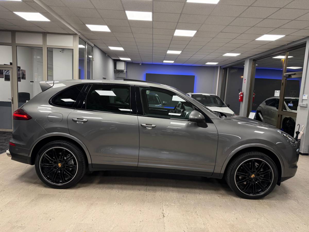 Porsche Cayenne 4.1